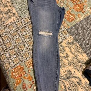 Judy Blue Skinny Jeans Medium Blue Distressed